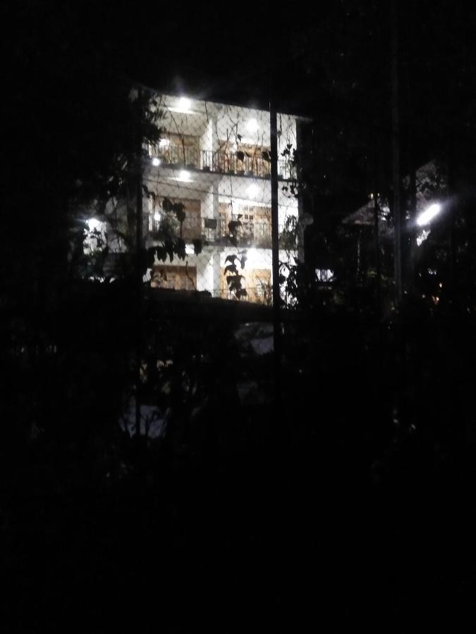 Old Town Hotel Kandy Exterior foto