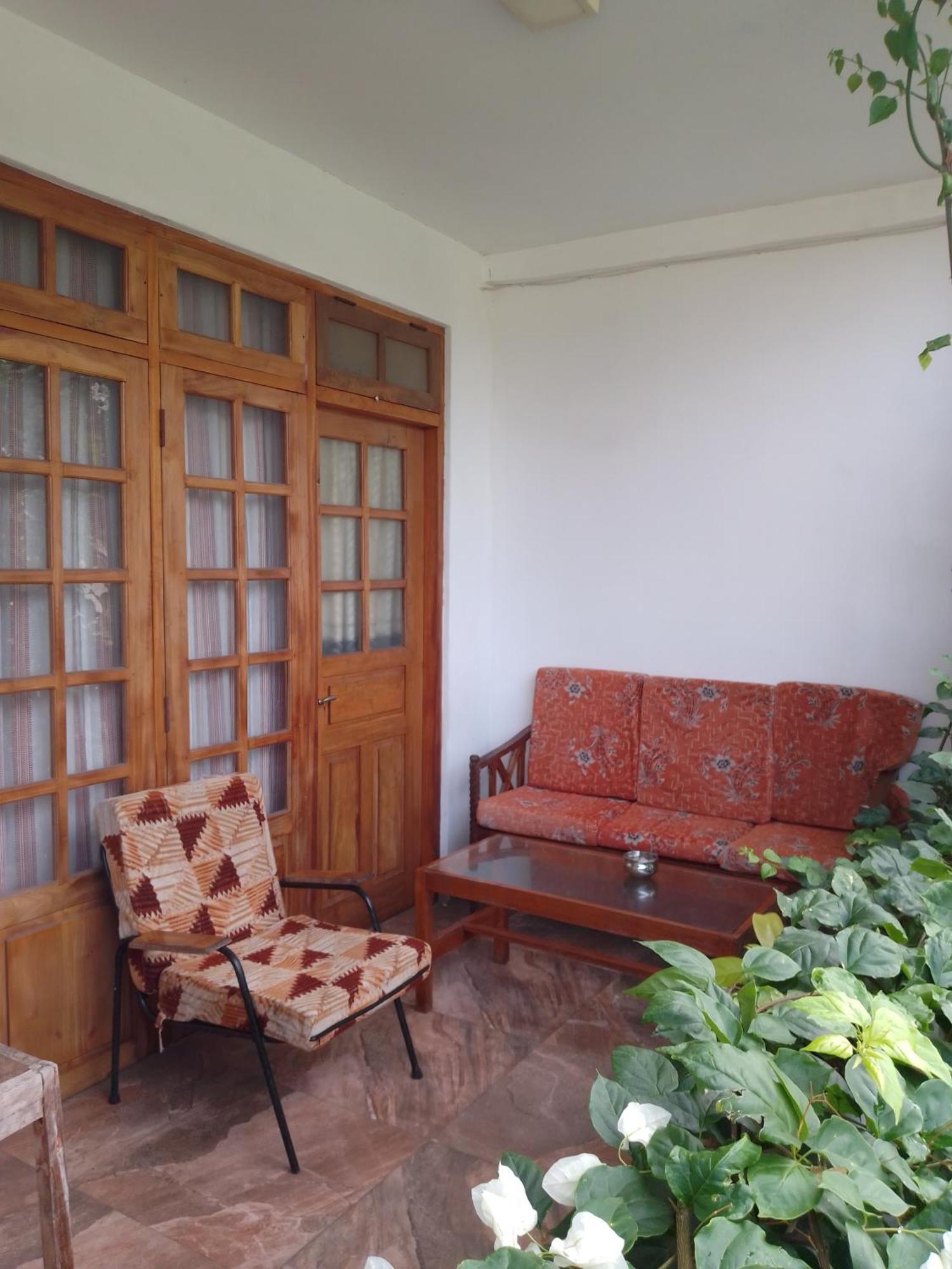 Old Town Hotel Kandy Exterior foto